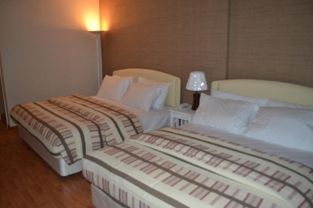 Golden Hotel