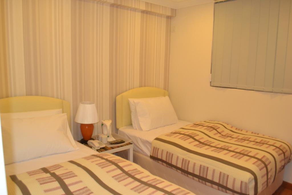 Golden Hotel 3*