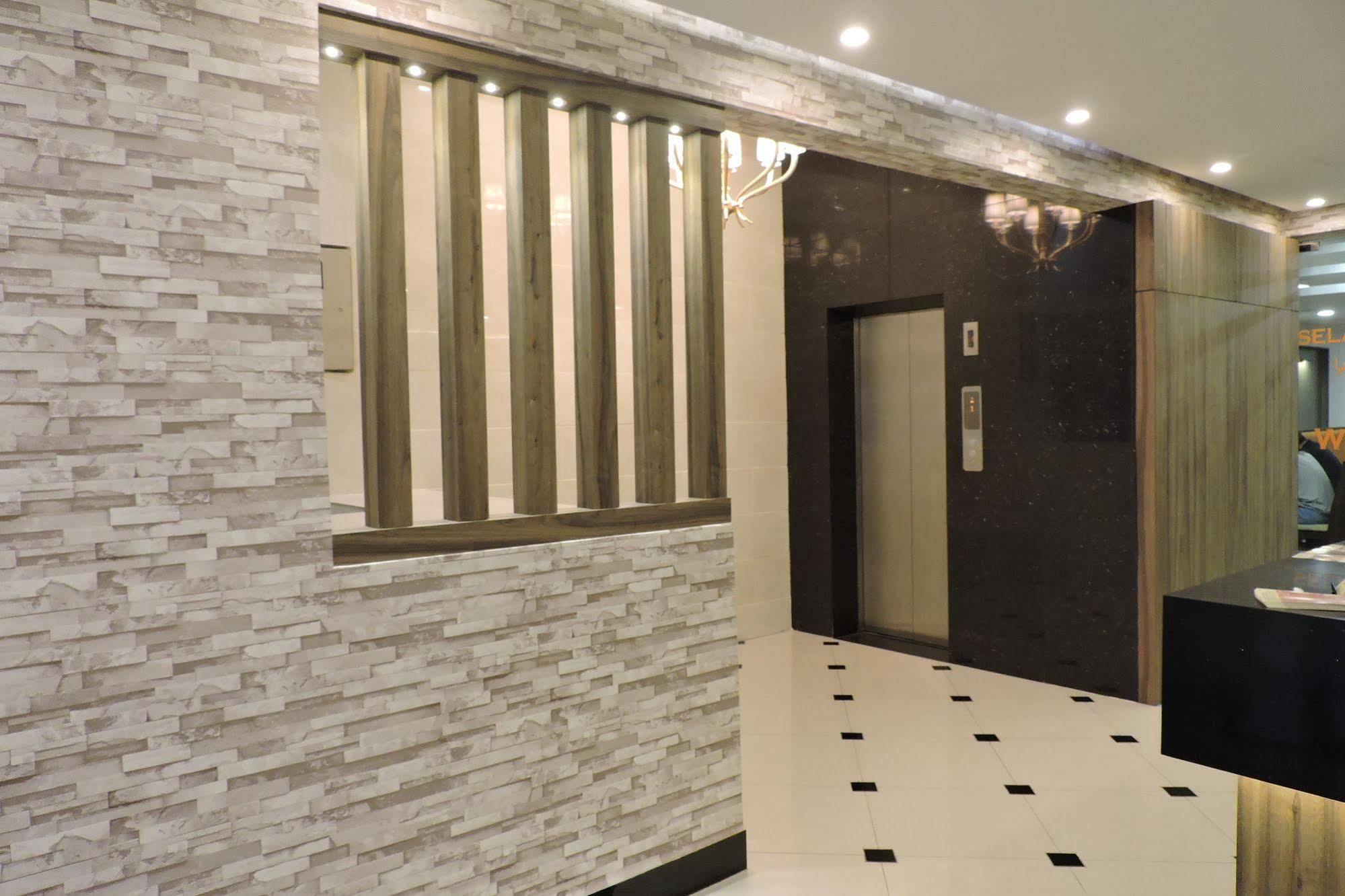 Hotel Golden